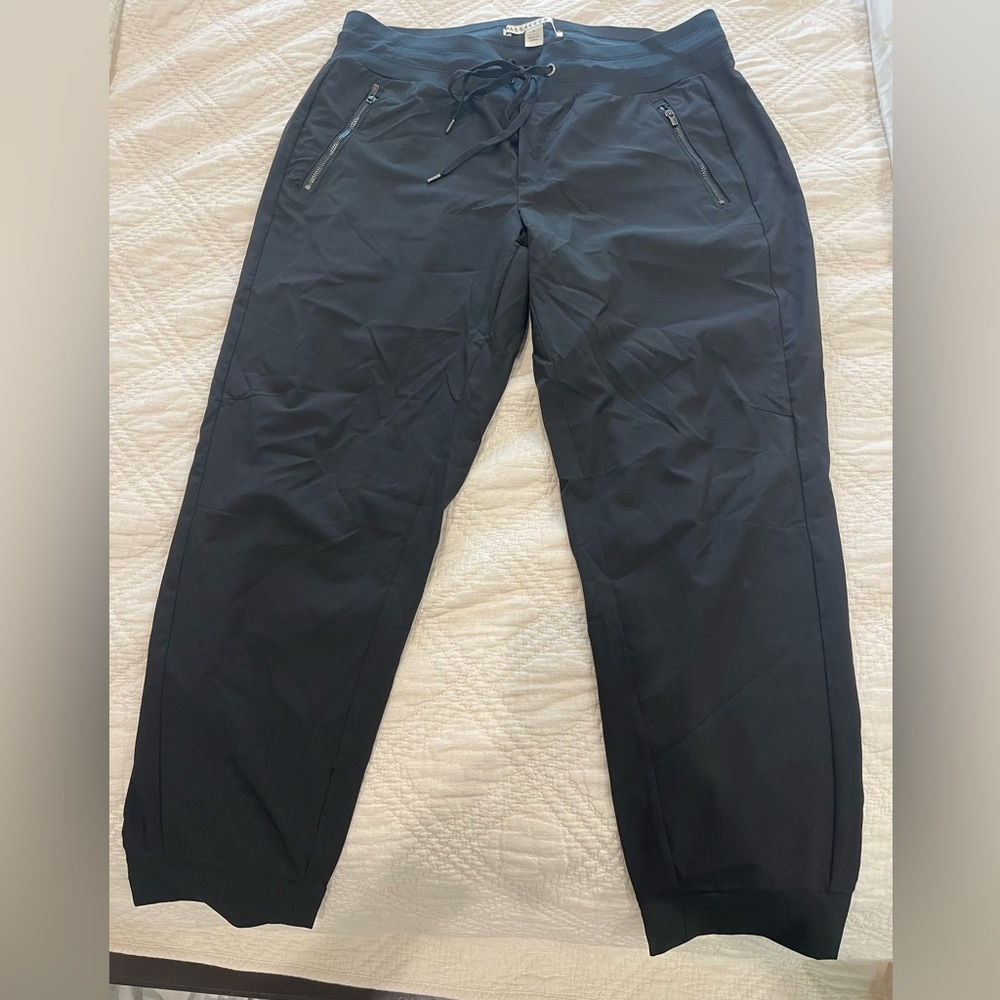 Black athletic joggers size 12. With zipper pockets
